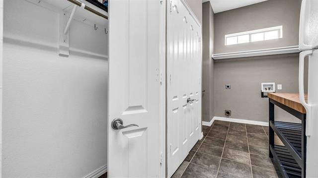 Building Photo - 2208 Barret Dr