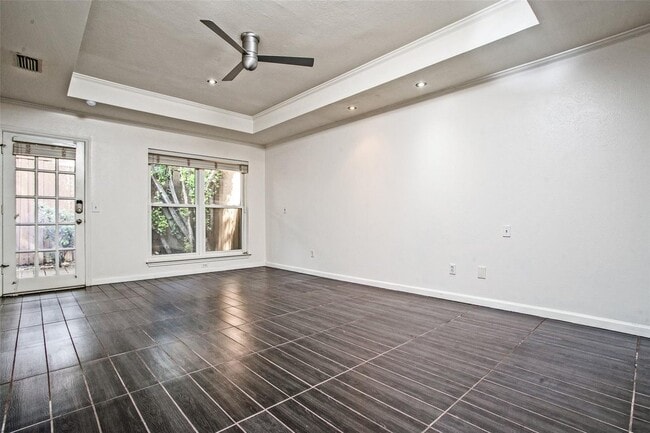 Building Photo - 9127 Valley Chapel Ln