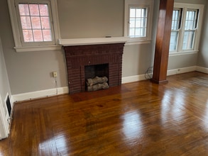 Building Photo - 5 E Mitchell Ave