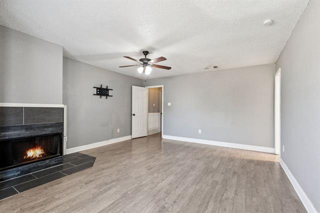 Building Photo - 4673 Feathercrest Dr