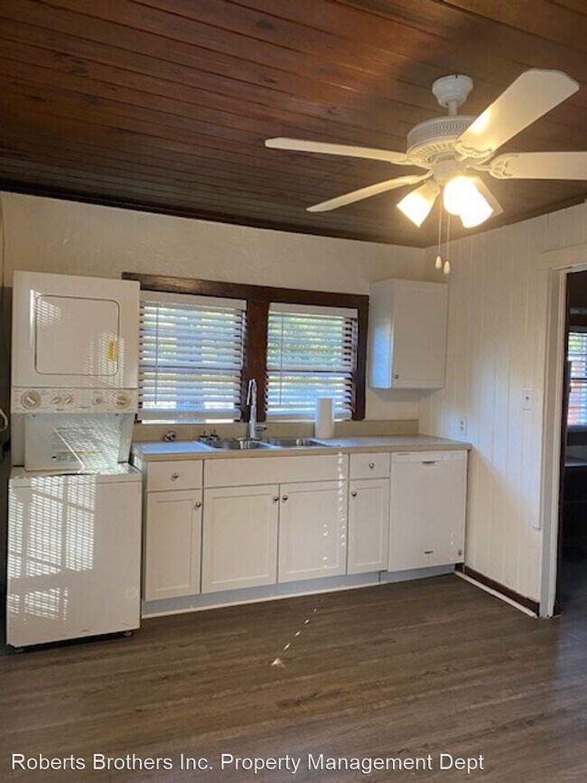 Building Photo - 2 br, 1 bath House - 605 Belrose Ave