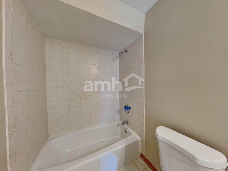 Building Photo - 24433 Independence Blvd