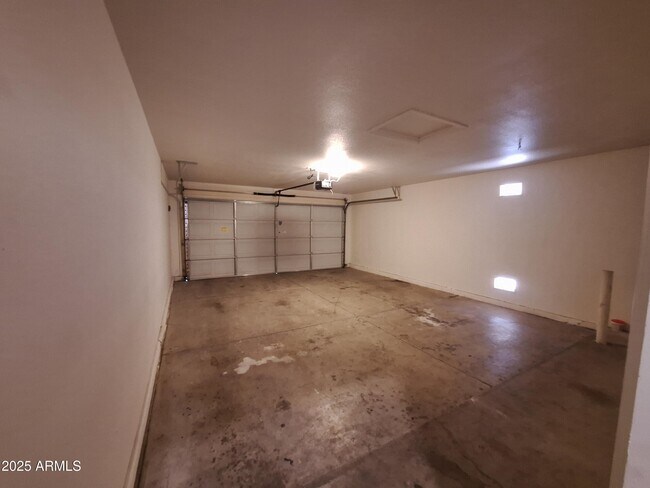 Building Photo - 2714 S Keene