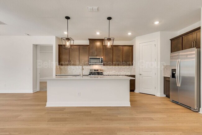 Building Photo - 1141 British Cir