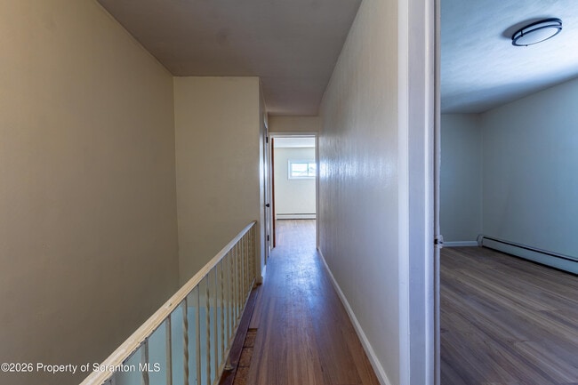 Building Photo - 16 Ralph St