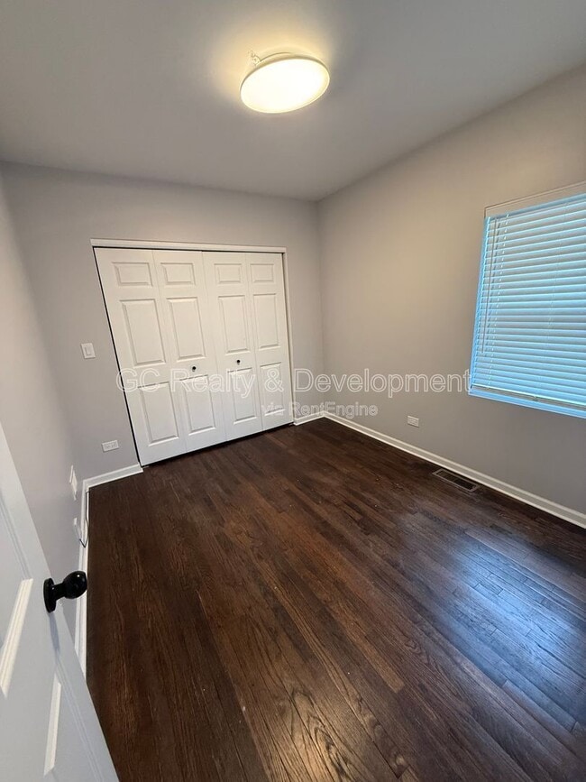 Building Photo - 2036 S 1st Ave