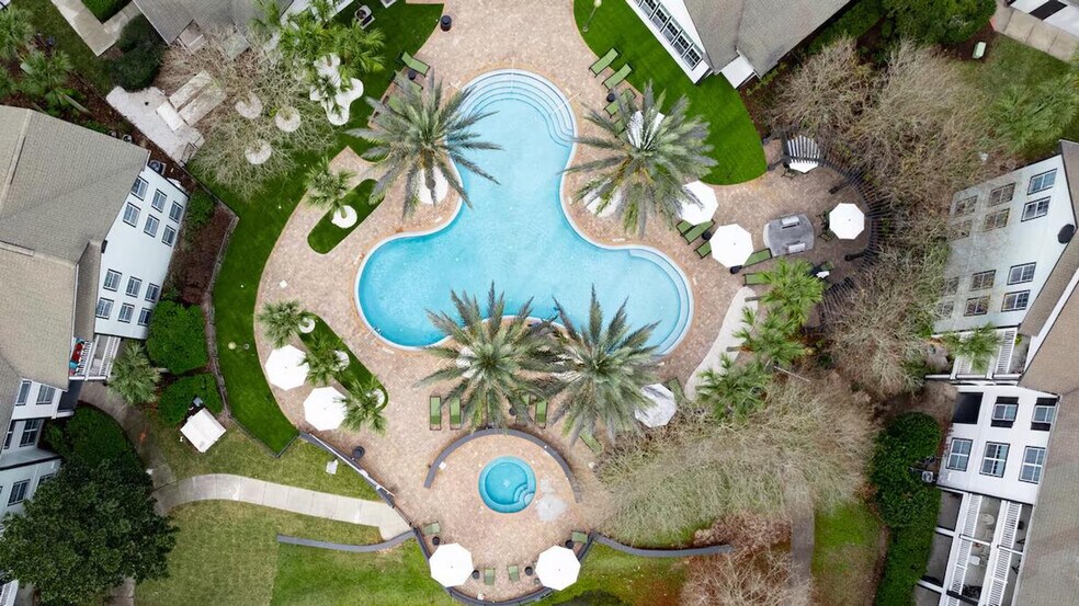 Building Photo - 4800 Seascape Way