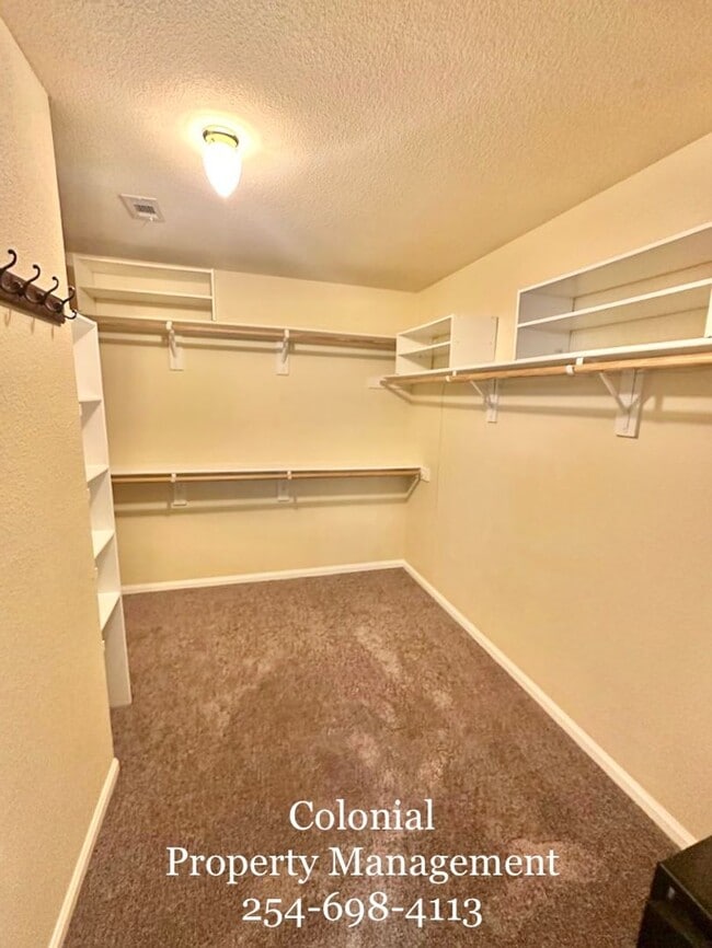 Building Photo - 4bd/3ba in Killeen Tx AVAILABLE JANUARY!