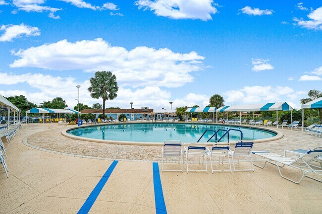 Building Photo - 13899 Via Aurora