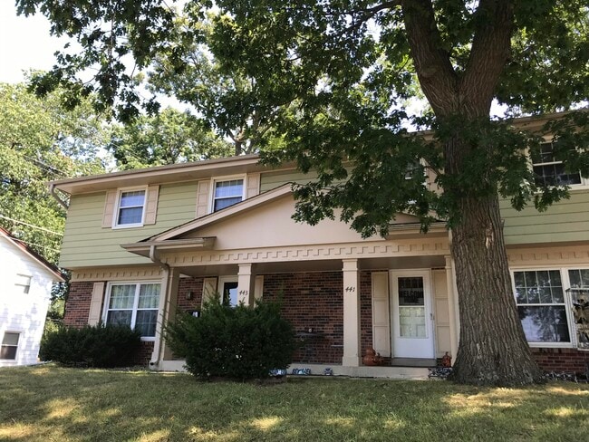 Building Photo - 443 N Grandview Blvd