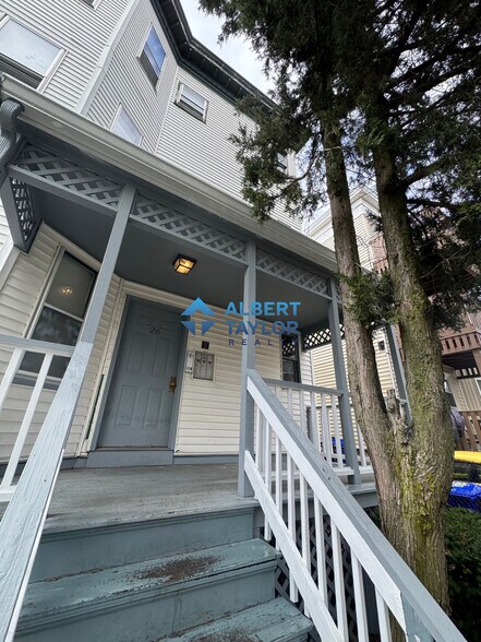 Building Photo - 26 Haskell St