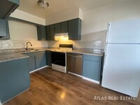 Building Photo - Beautiful spacious apartment, 2 Bed 2 bath!