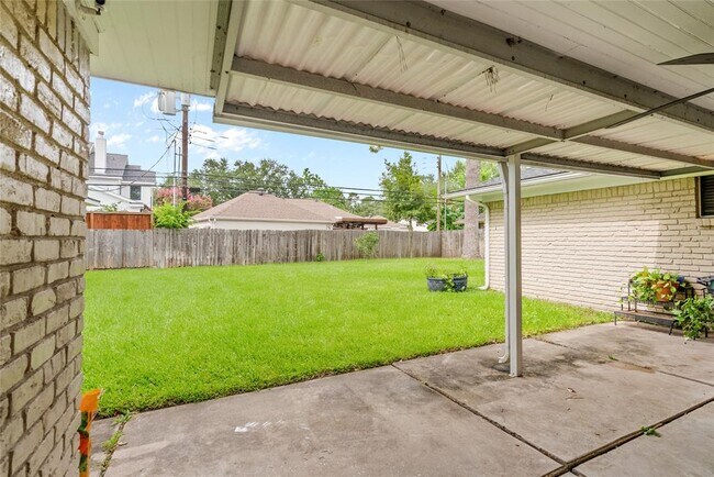 Building Photo - 5322 Rutherglenn Dr