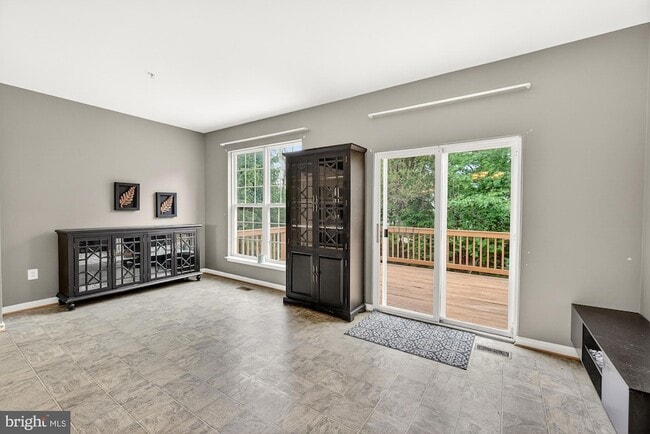 Building Photo - 2572 Carrington Way