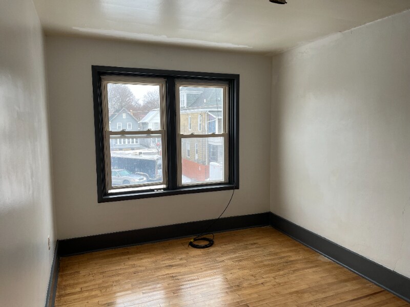 Building Photo - 126 N 2nd St