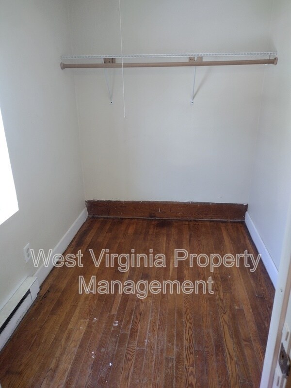 Building Photo - 112 Mason St.