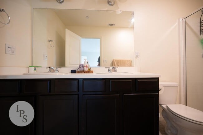Building Photo - Sanger 2-Story Home, SOLAR!!!  4BR/2.5BA, ...