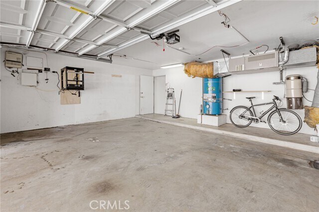 Building Photo - 225 27th St
