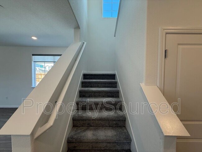 Building Photo - 1567 Halo Ave