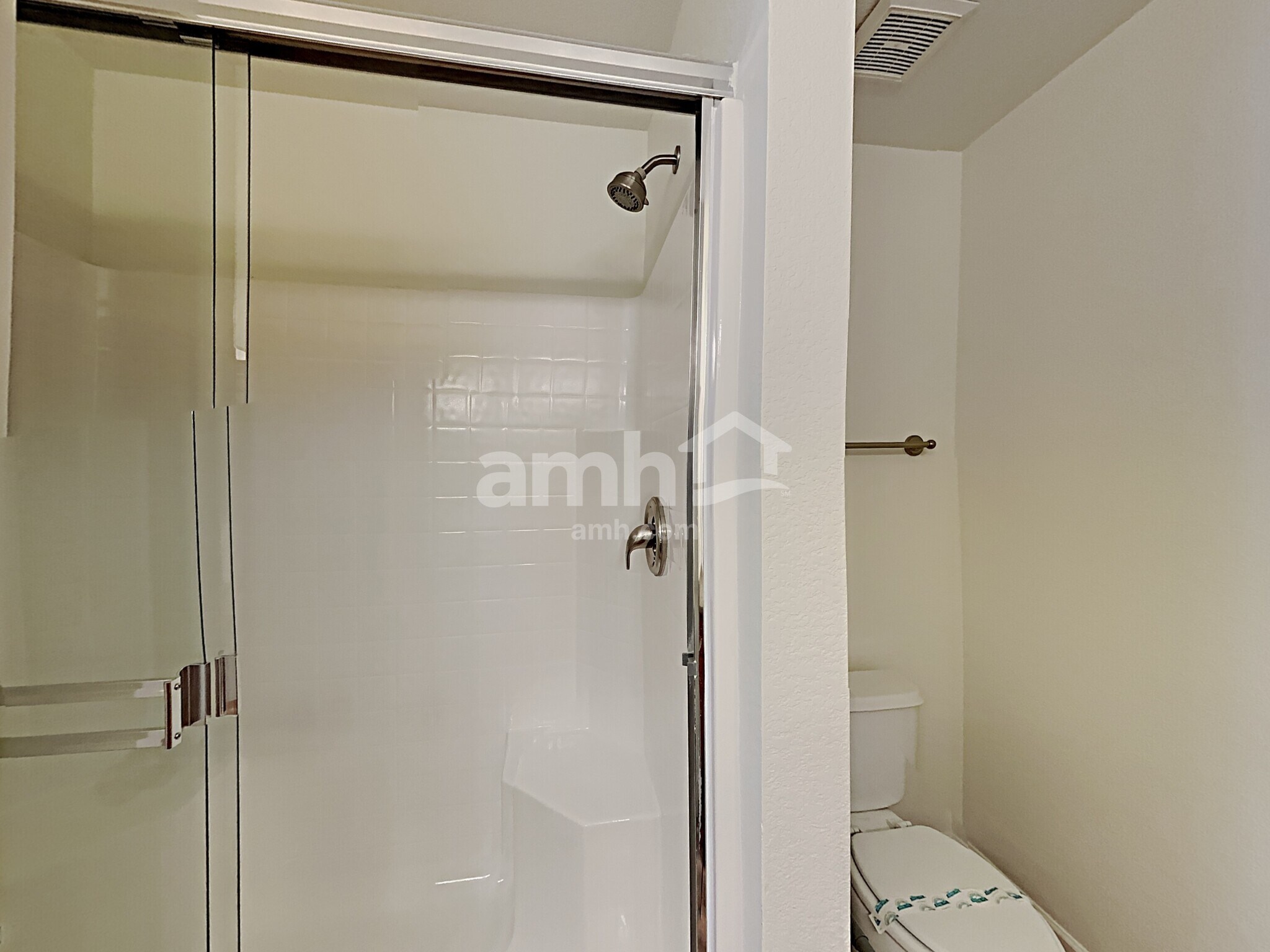 Building Photo - 4722 E Silverwood Dr