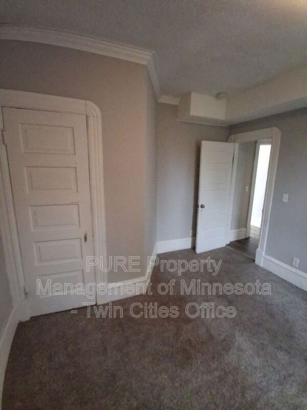 Building Photo - 3123 Portland Ave