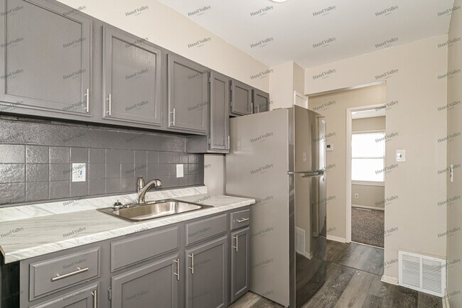 Building Photo - 10312 Galloway Dr