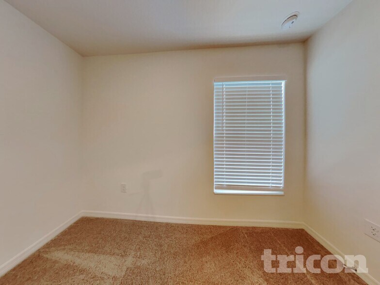 Building Photo - 4446 Horse Creek Ln