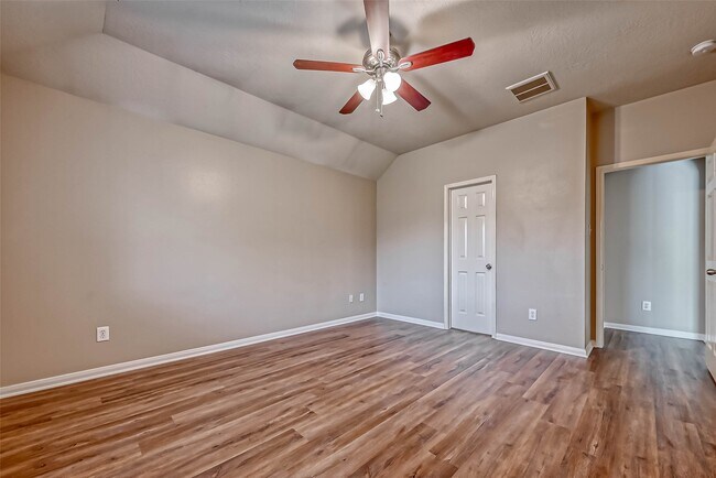 Building Photo - 911 Bent Sail Ln