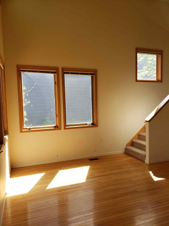 Building Photo - 1415 Pine Cone Rd