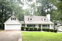 Building Photo - 5884 Four Winds Dr SW