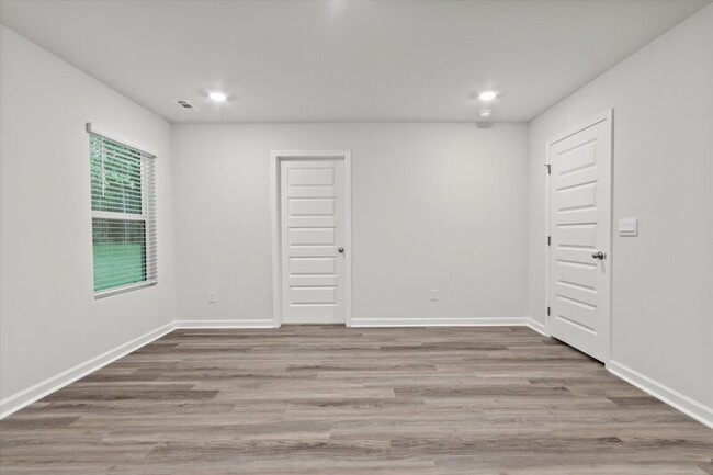 Building Photo - 9948 Sequoyah Cove Dr