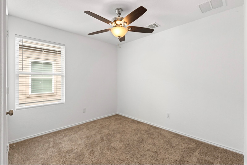 Building Photo - 10824 Presa Wy