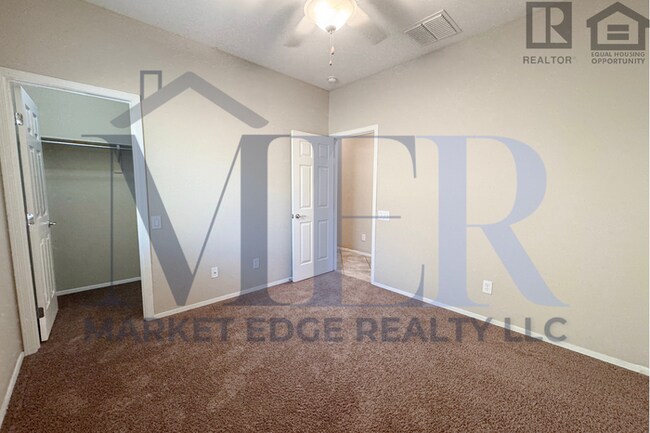 Building Photo - 4Bed/2Bath Home at Signal Butte/Warner! $399 MOVE-IN SPECIAL! Ready for Immediate Move-In!