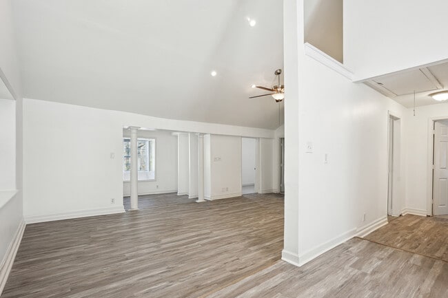 Building Photo - 4435 Yates Rd