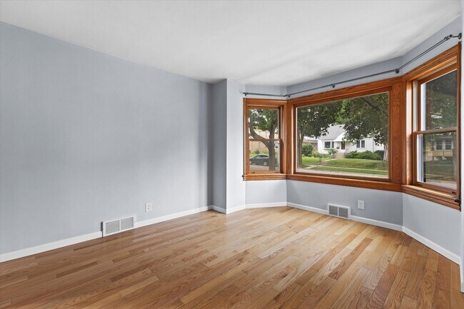 Building Photo - 4020 S 2nd St