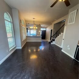 Building Photo - 9128 Cumberland Dr