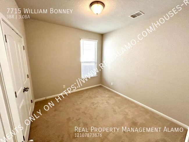 Building Photo - **MOVE-IN SPECIAL** Gorgeous 3 Bedroom Hom...