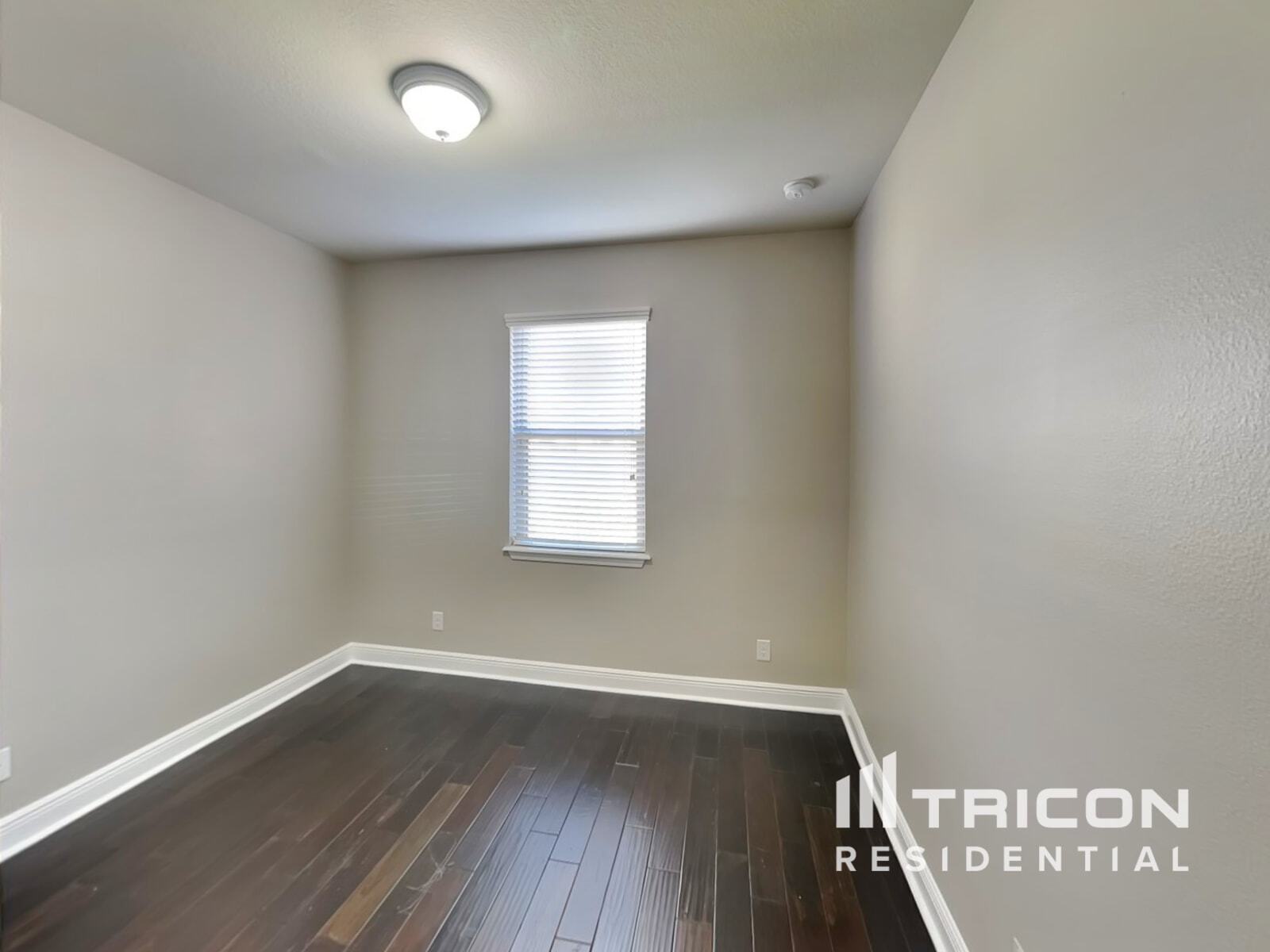 Building Photo - 9228 Mountain Magnolia Dr