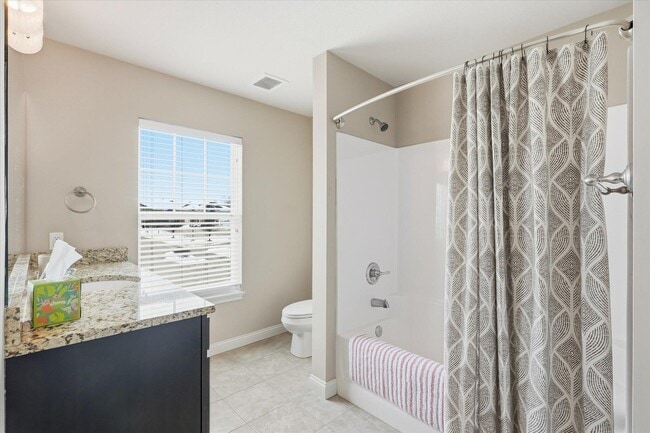 Building Photo - 2212 Chapel Hill Rd