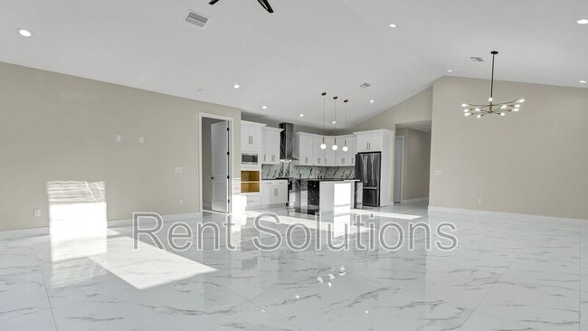 Building Photo - 2839 60th Ave N