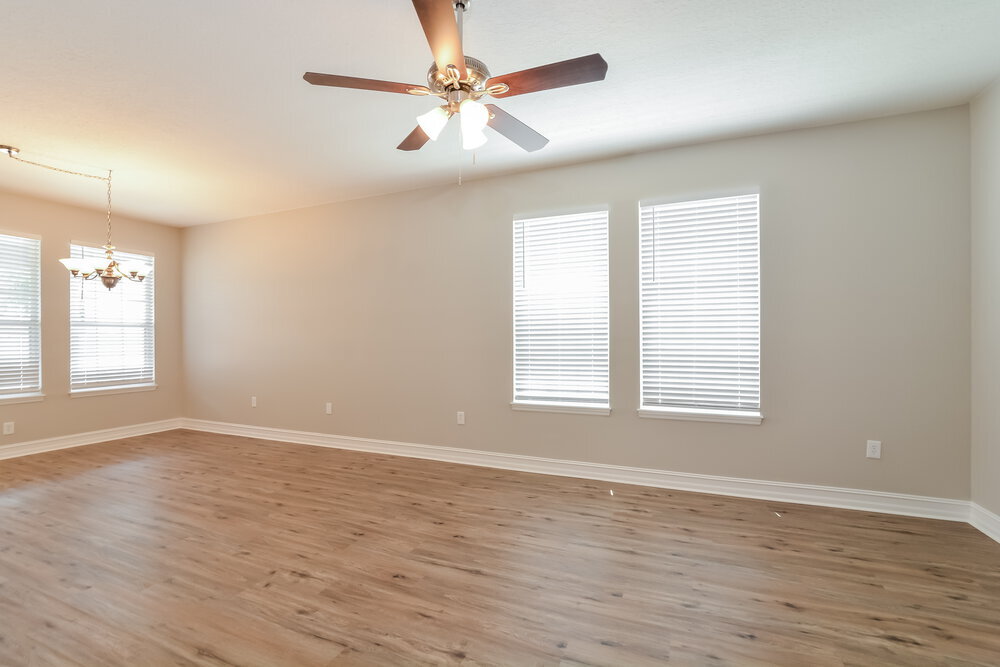 Building Photo - 3303 Primrose Willow Dr