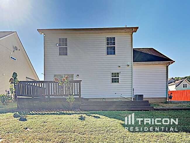 Building Photo - 177 Everett Park Dr