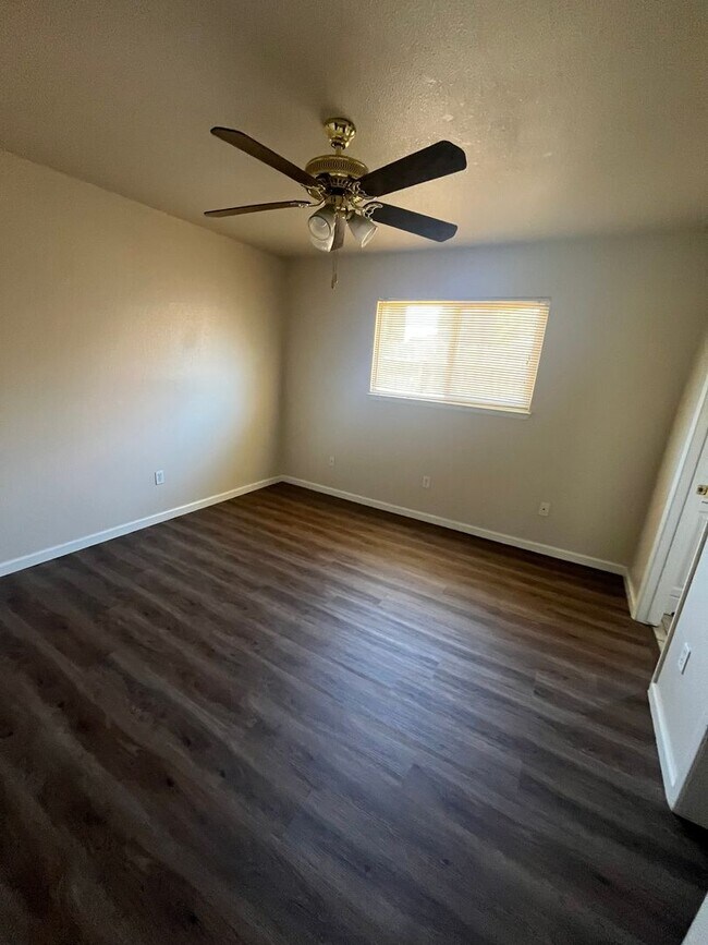 Building Photo - 2805 Campbell Ln