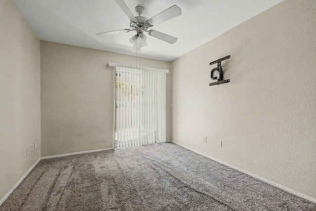 Building Photo - Condo in Cliffs Art North Mountain Community