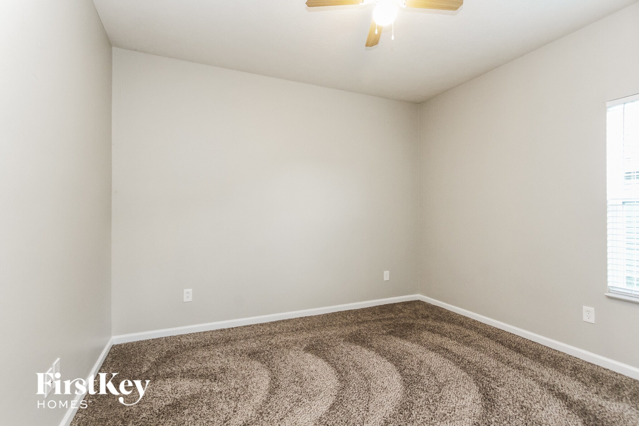 Building Photo - 821 Blue Ash Trail