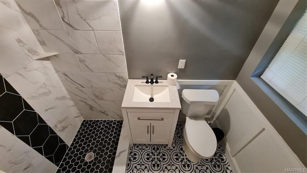 Building Photo - 112 Calhoun Rd