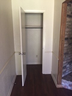 Building Photo - 6227 Southcrest Dr