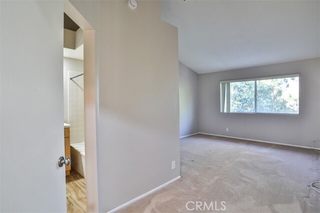 Building Photo - 176 Cll Renata