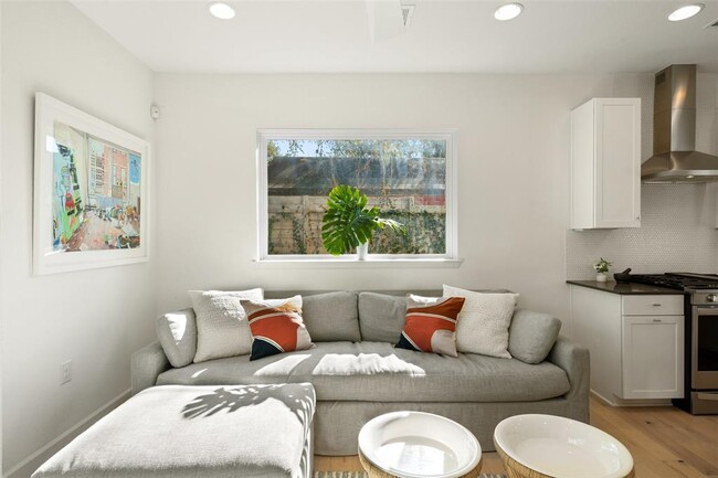 Building Photo - 209 Ben Howell Dr