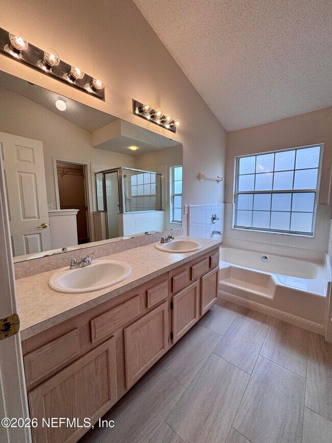 Building Photo - 4347 Amberbrook Ct